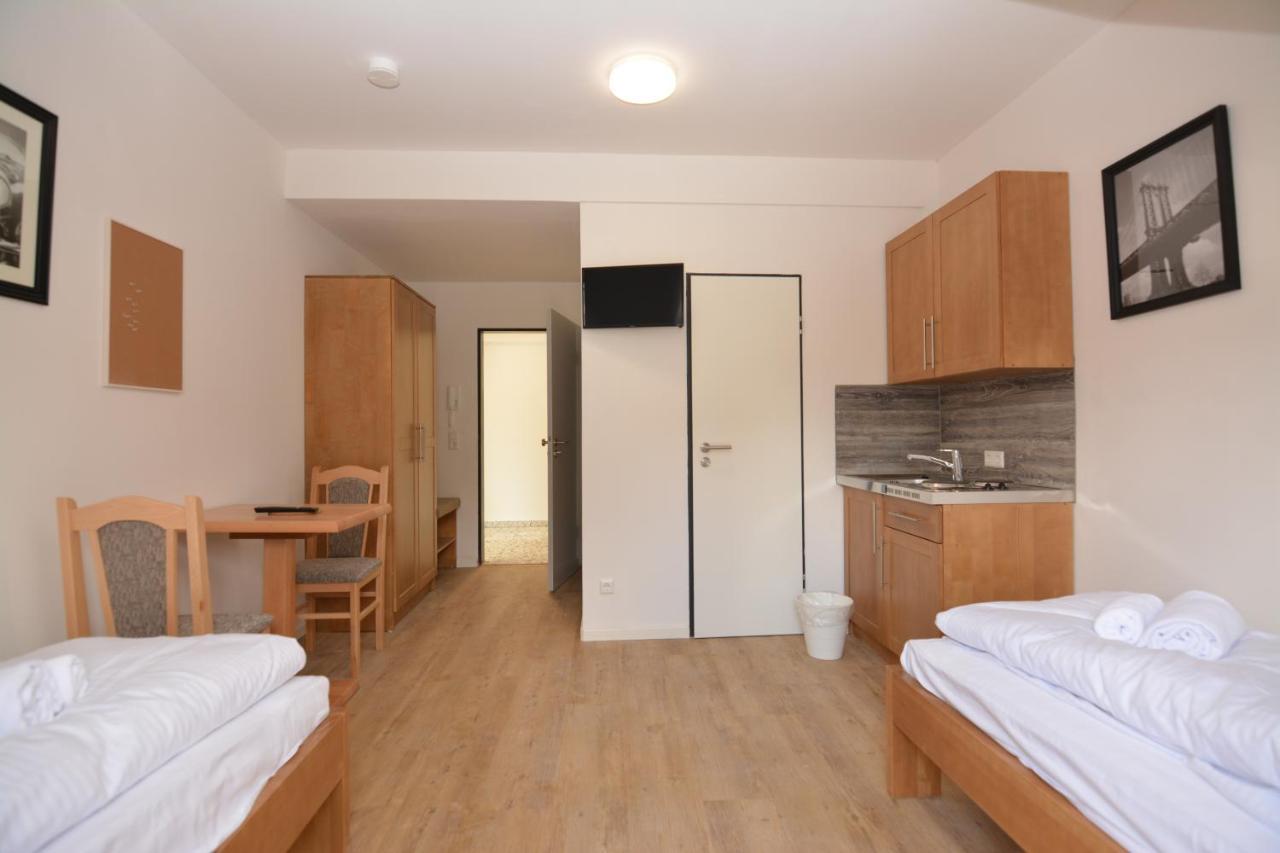 G&G Boardinghouse Aparthotel Aalen Ngoại thất bức ảnh